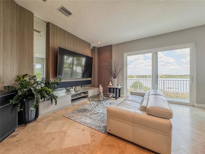 Image No.18-Propriété de 5 chambres à vendre à Orlando