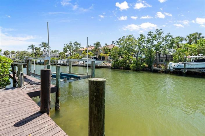 Image No.15-3 Bed Property for sale