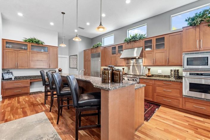 Image No.20-3 Bed Property for sale