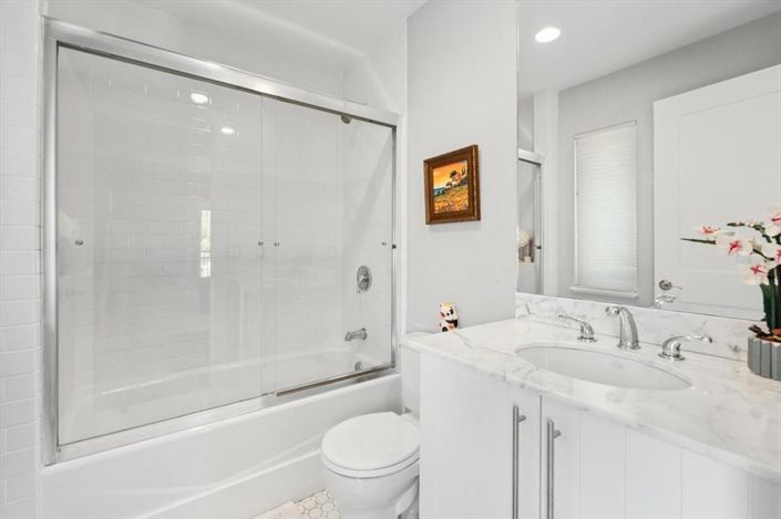 Image No.33-3 Bed Property for sale