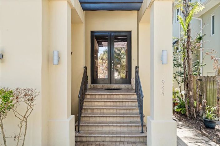 Image No.5-3 Bed Property for sale