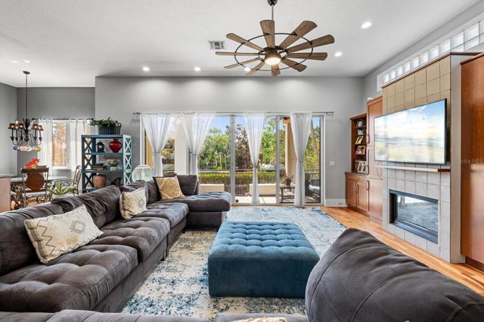 Image No.8-3 Bed Property for sale