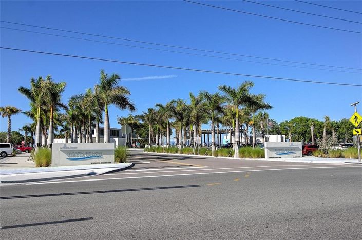 Image No.19-4 Bed Property for sale