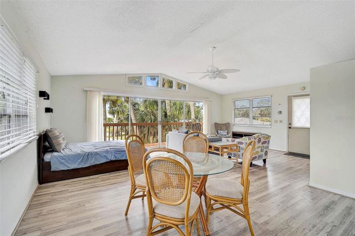 Image No.30-4 Bed Property for sale