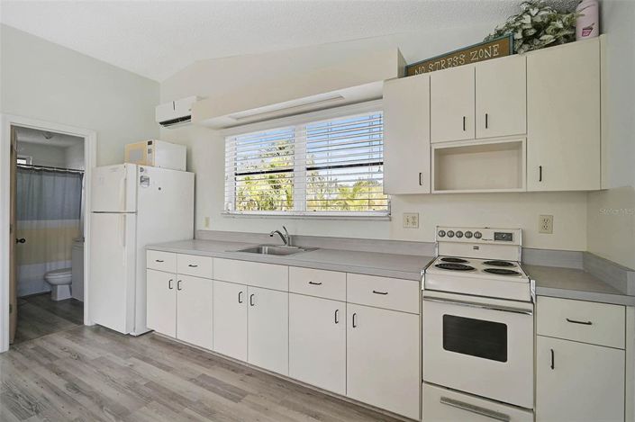 Image No.34-4 Bed Property for sale