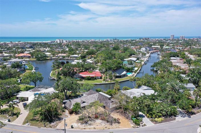 Image No.8-3 Bed Property for sale