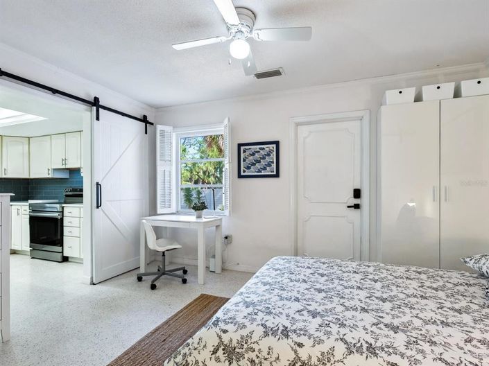 Image No.18-3 Bed Property for sale