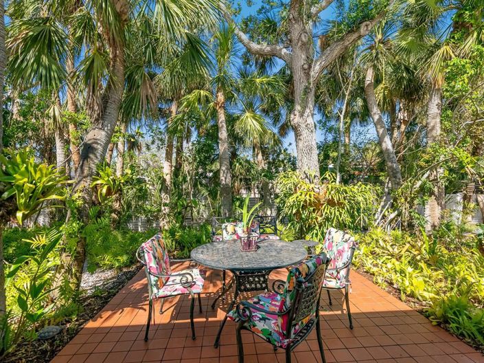 Image No.25-3 Bed Property for sale