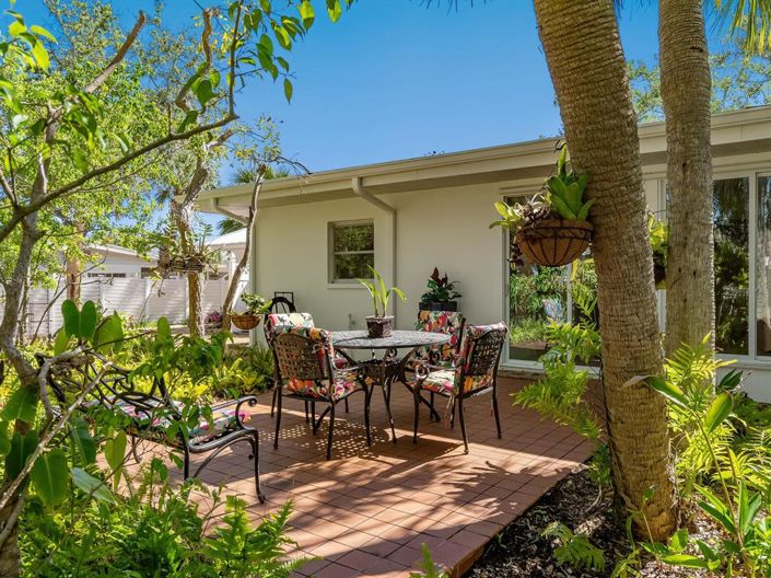 Image No.27-3 Bed Property for sale