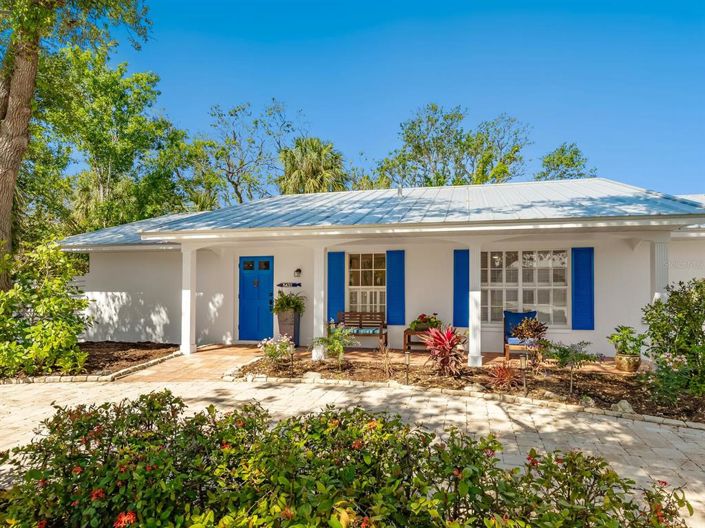 Image No.4-3 Bed Property for sale