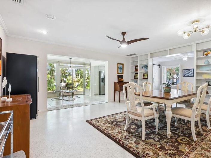 Image No.8-3 Bed Property for sale