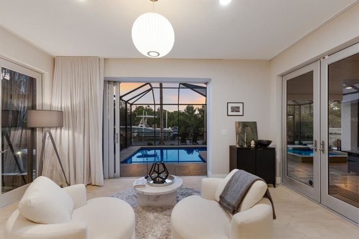 Image No.13-4 Bed Property for sale