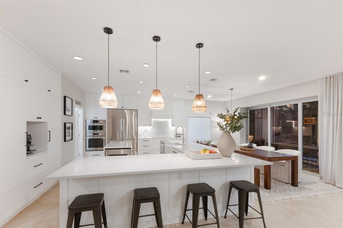 Image No.18-4 Bed Property for sale