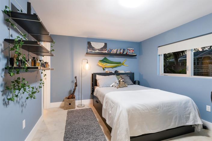 Image No.28-4 Bed Property for sale