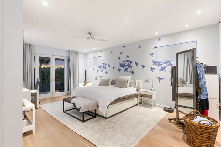 Image No.37-4 Bed Property for sale