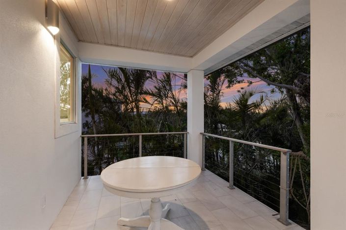 Image No.43-4 Bed Property for sale