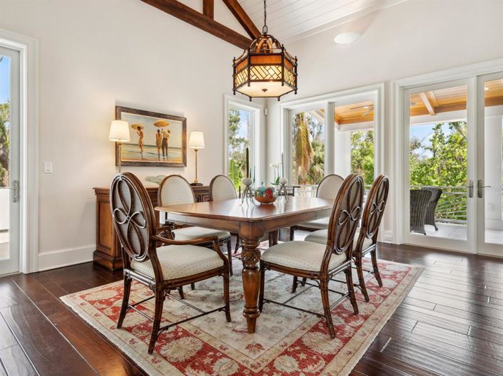 Image No.14-4 Bed Property for sale