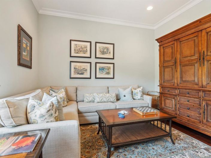 Image No.21-4 Bed Property for sale