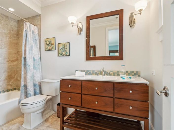 Image No.33-4 Bed Property for sale