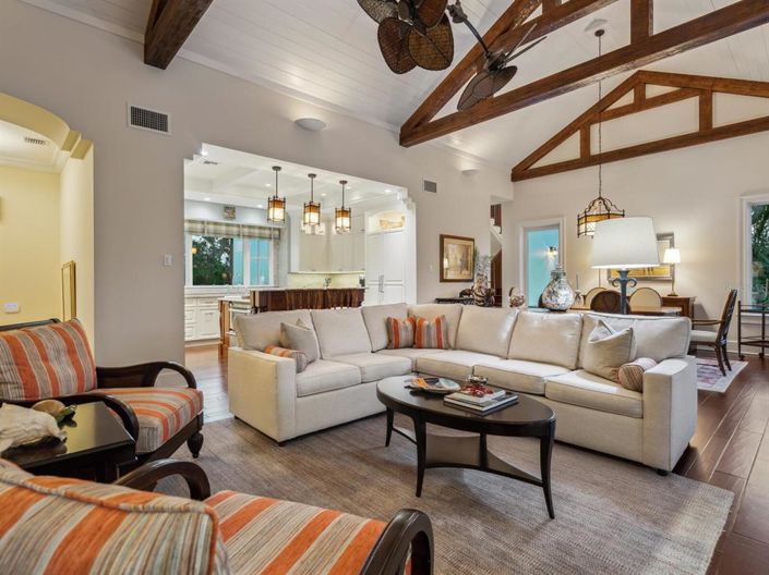 Image No.59-4 Bed Property for sale