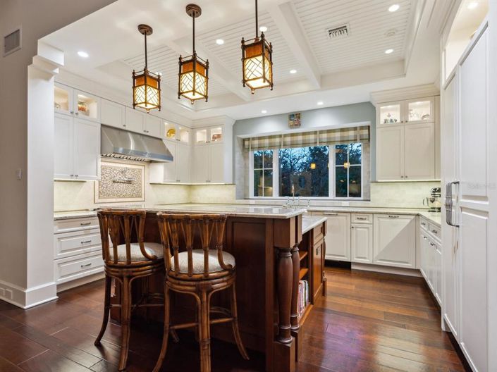 Image No.60-4 Bed Property for sale