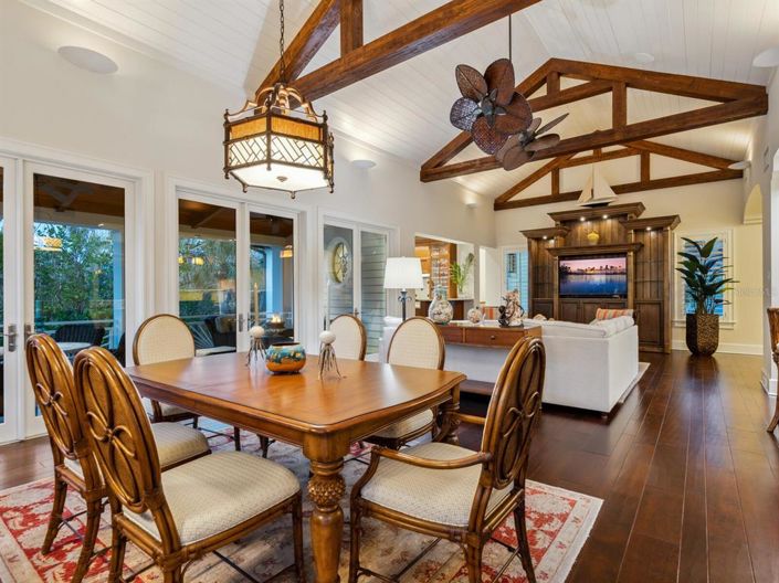 Image No.63-4 Bed Property for sale