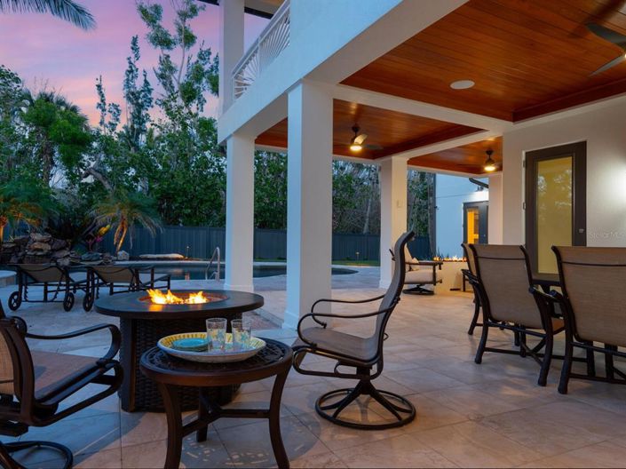 Image No.74-4 Bed Property for sale