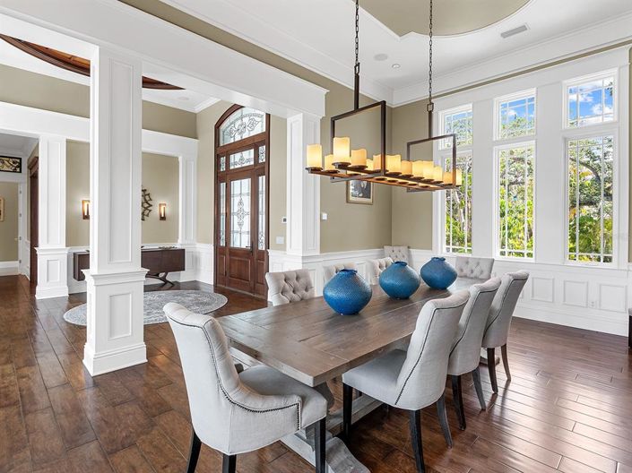 Image No.24-5 Bed Property for sale