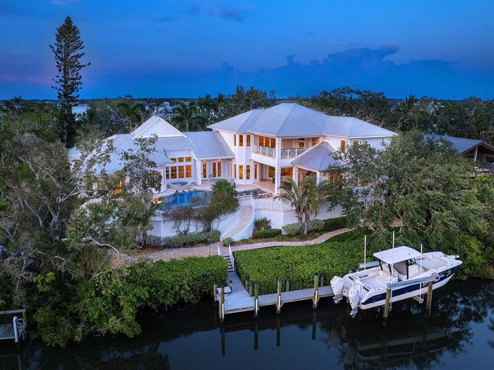 Image No.4-5 Bed Property for sale