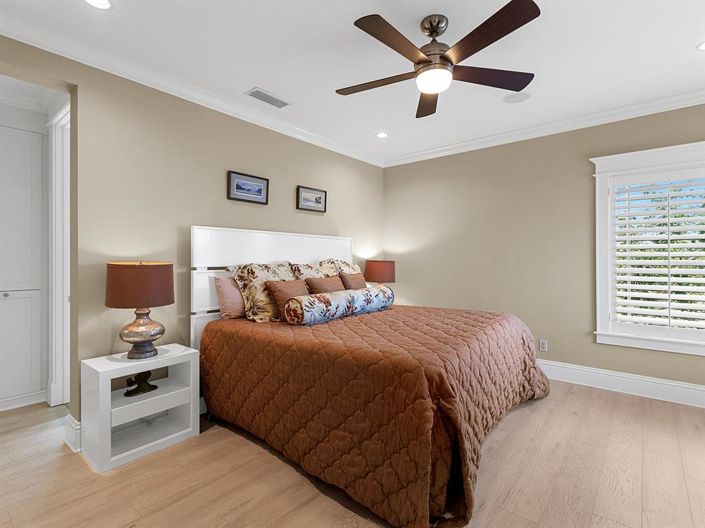 Image No.47-5 Bed Property for sale