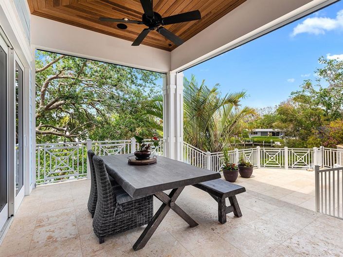 Image No.50-5 Bed Property for sale