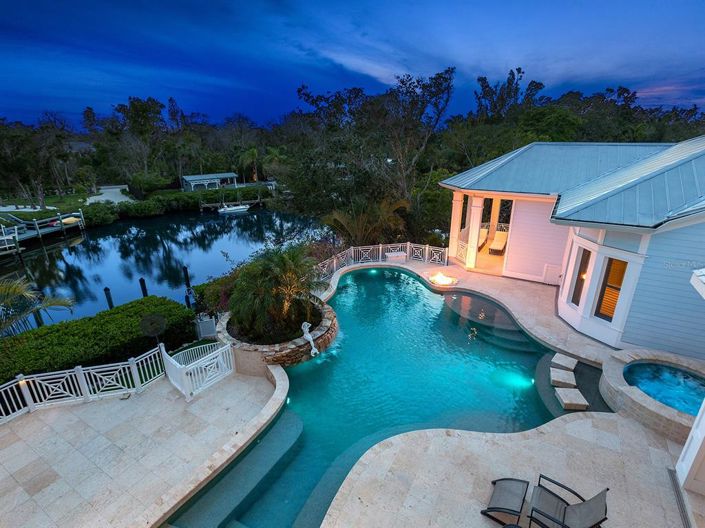 Image No.60-5 Bed Property for sale