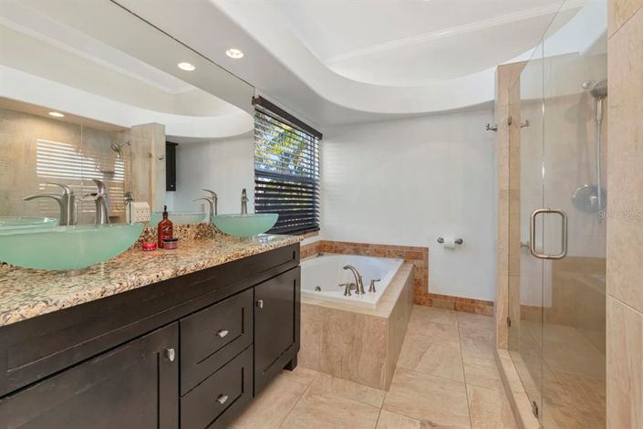 Image No.25-3 Bed Property for sale