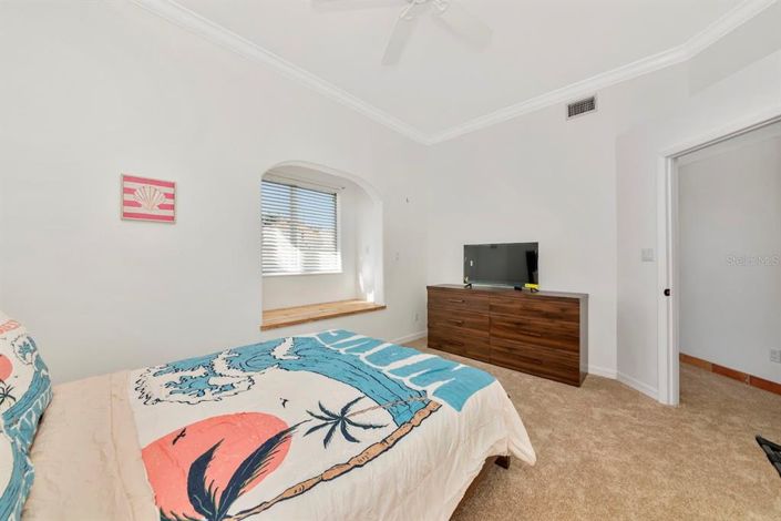 Image No.28-3 Bed Property for sale