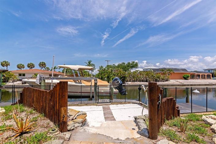 Image No.31-3 Bed Property for sale