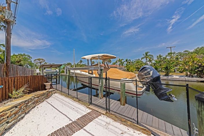 Image No.32-3 Bed Property for sale