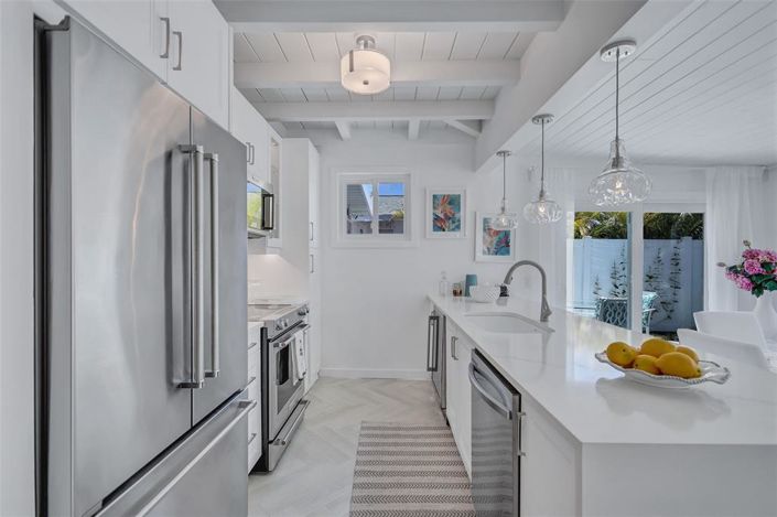 Image No.19-2 Bed Property for sale