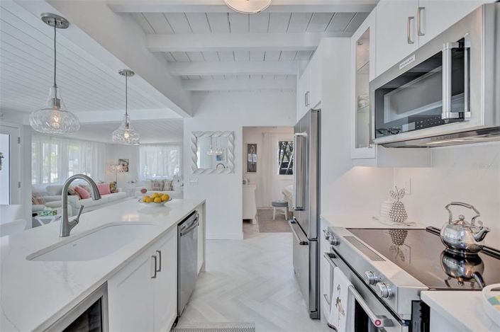 Image No.21-2 Bed Property for sale