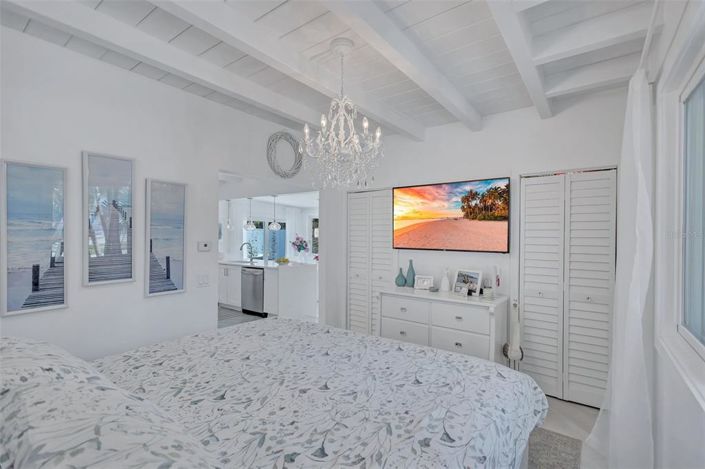 Image No.28-2 Bed Property for sale