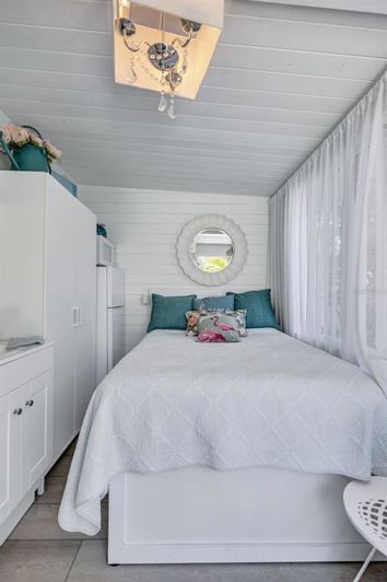 Image No.35-2 Bed Property for sale