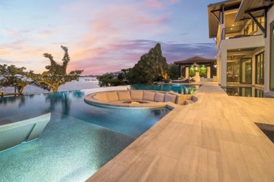 4 Bed Property for sale