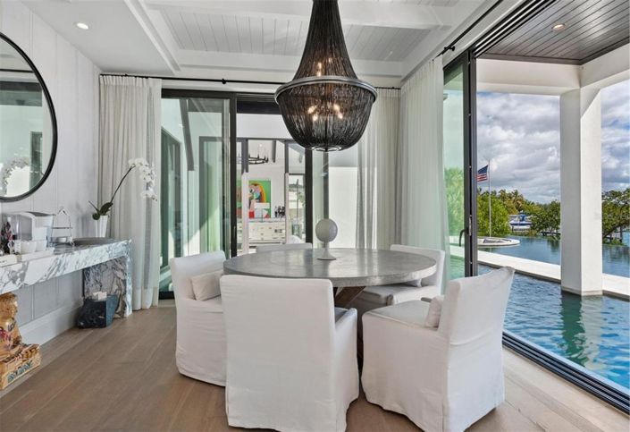 Image No.30-4 Bed Property for sale