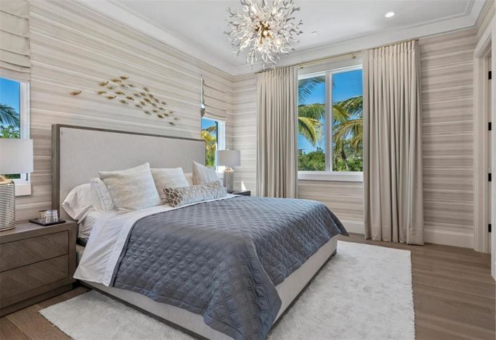 Image No.47-4 Bed Property for sale