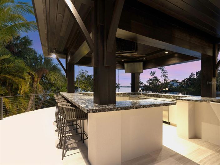 Image No.60-4 Bed Property for sale