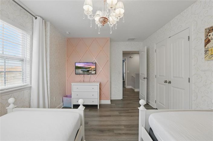 Image No.32-6 Bed Property for sale