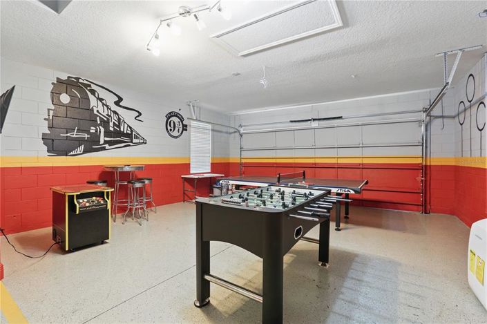 Image No.39-6 Bed Property for sale