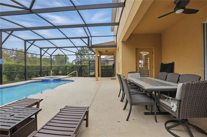 Image No.44-6 Bed Property for sale