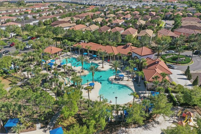 Image No.56-6 Bed Property for sale