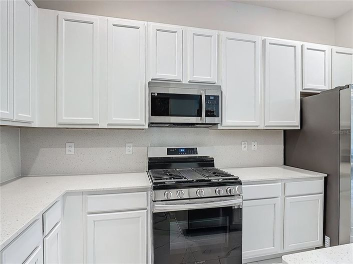 Image No.11-12 Bed Property for sale