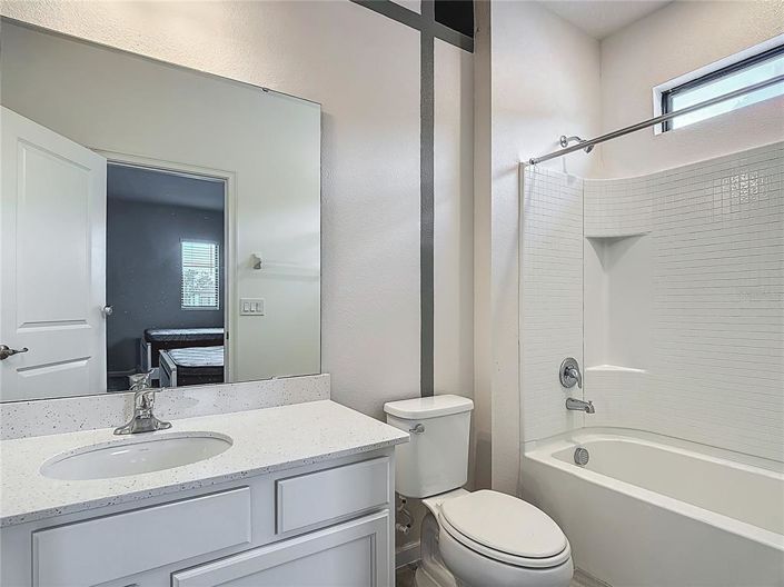 Image No.25-12 Bed Property for sale